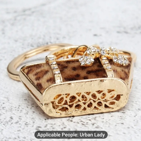 NWT animal print, Gold, purse keychain/bag charm. - Picture 4 of 4